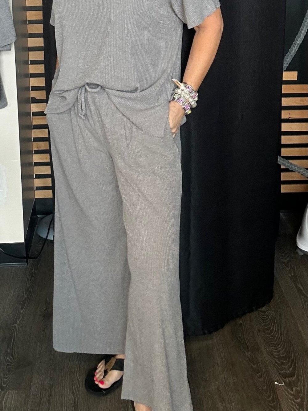 Dear Scarlett Relaxed Wide Leg Grey Joggers Medium Large New Nwt